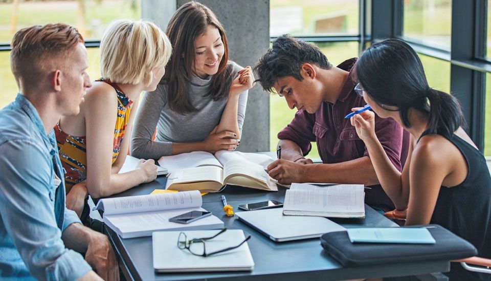 Coronavirus Drives Signs of a Major Drop in College Enrollment Coronavirus Drives Signs of a Major Drop in College Enrollment